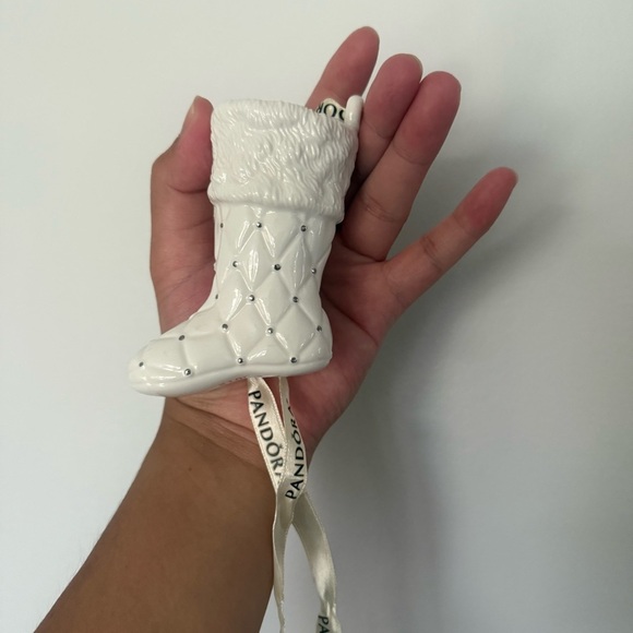 Pandora White Keepsake with Ribbon - Picture 4 of 4